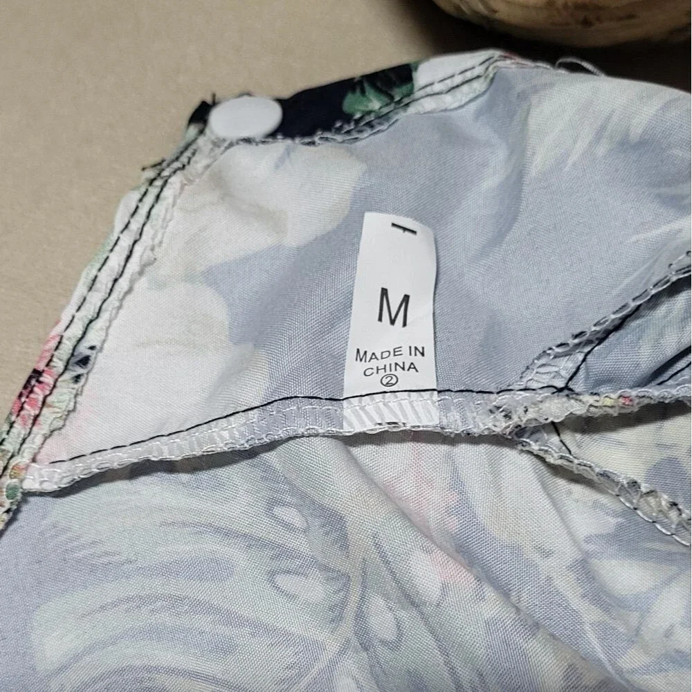 Pet NWOT Blue Floral Print Lightweight Hawaiian Style Shirt Size Medium Dog/Cat